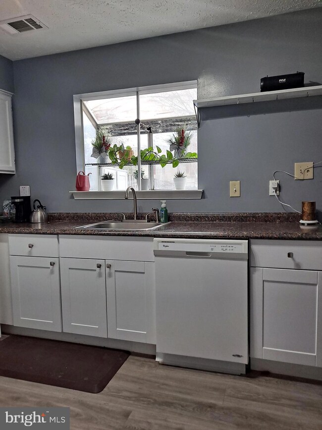 6301 Whistlers Place, Waldorf, MD 20603 - photo 2