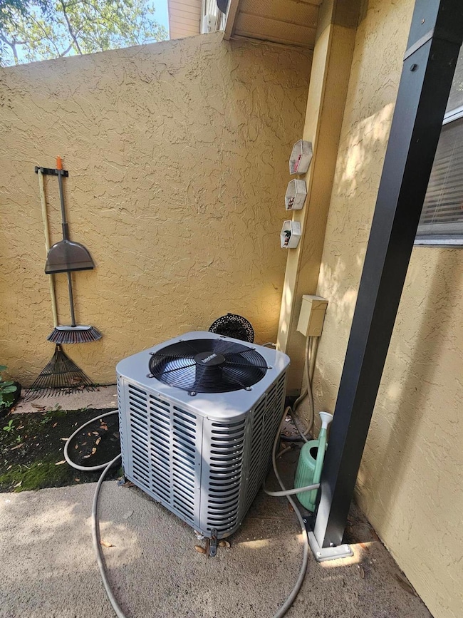 2018 S 10th St unit C, Fort Pierce, FL 34950 - photo 4