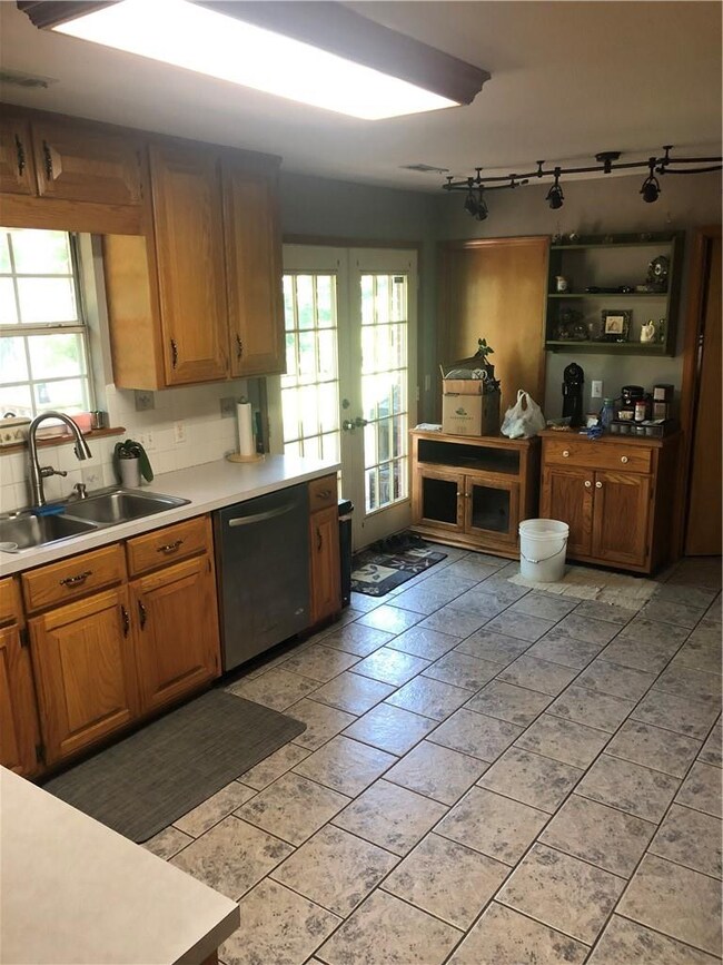 15709 Oak Chase Dr, Fayetteville, AR 72704 - photo 6