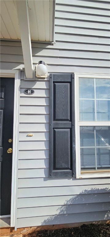 220 Campus Dr unit H, Central, SC 29630 - photo 2