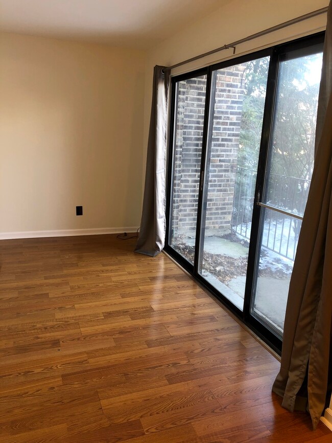 8251 S Roberts Rd unit 1D, Bridgeview, IL 60455 - photo 4