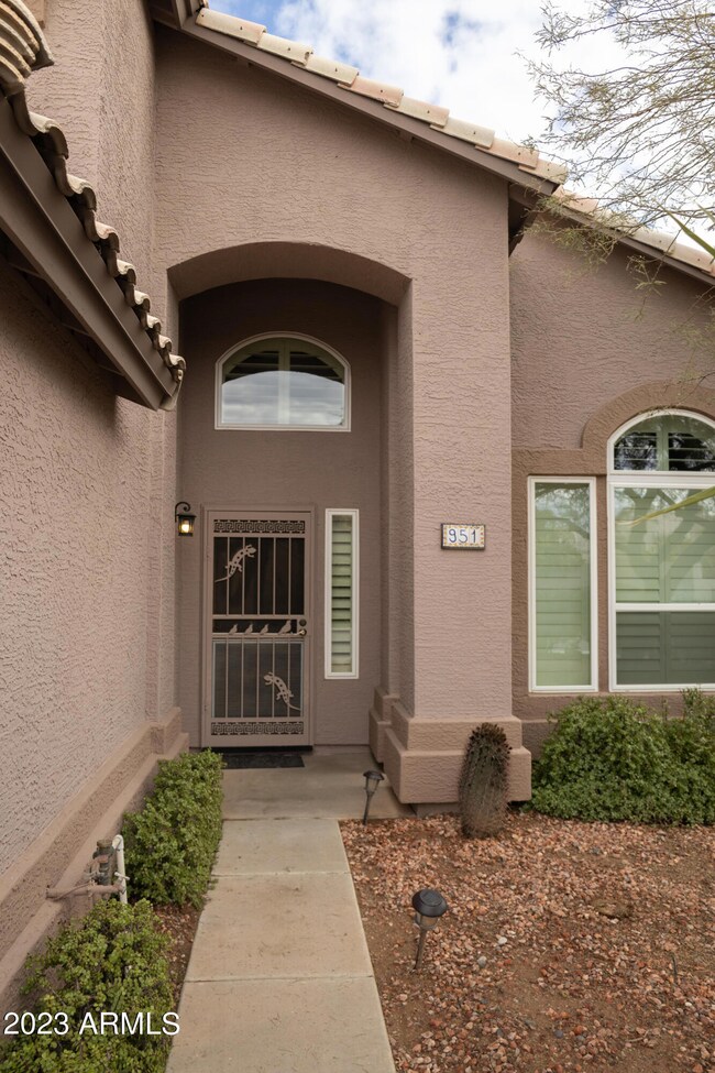 Front House6_951NFirSt