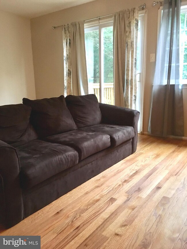 8114 Greenspring Valley Rd, Owings Mills, MD 21117 - photo 7