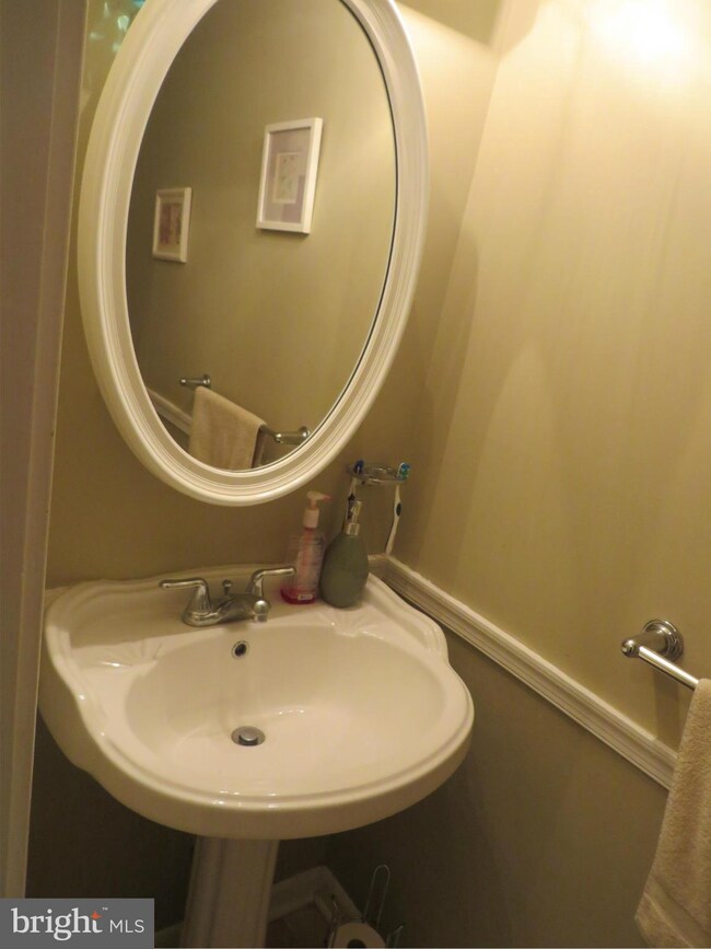 7537 Purdue Ct unit 18, Manassas, VA 20109 - photo 7