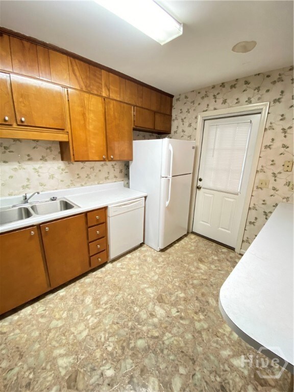 139 E 55th St, Savannah, GA 31405 - photo 6