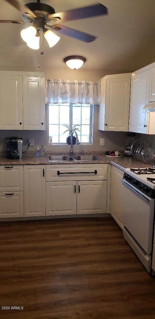 3712 kitchen