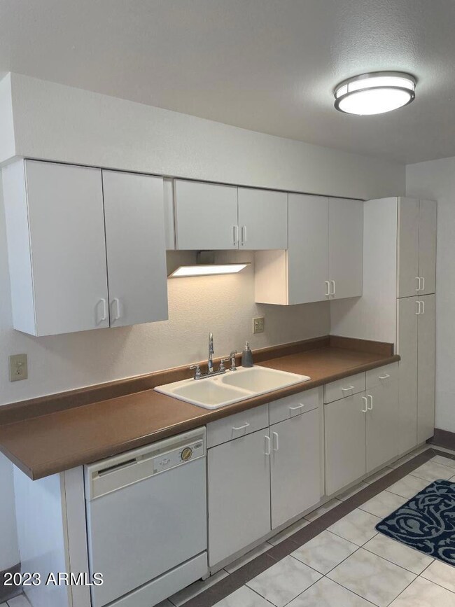 6811 N 81st Ln, Glendale, AZ 85303 - photo 6