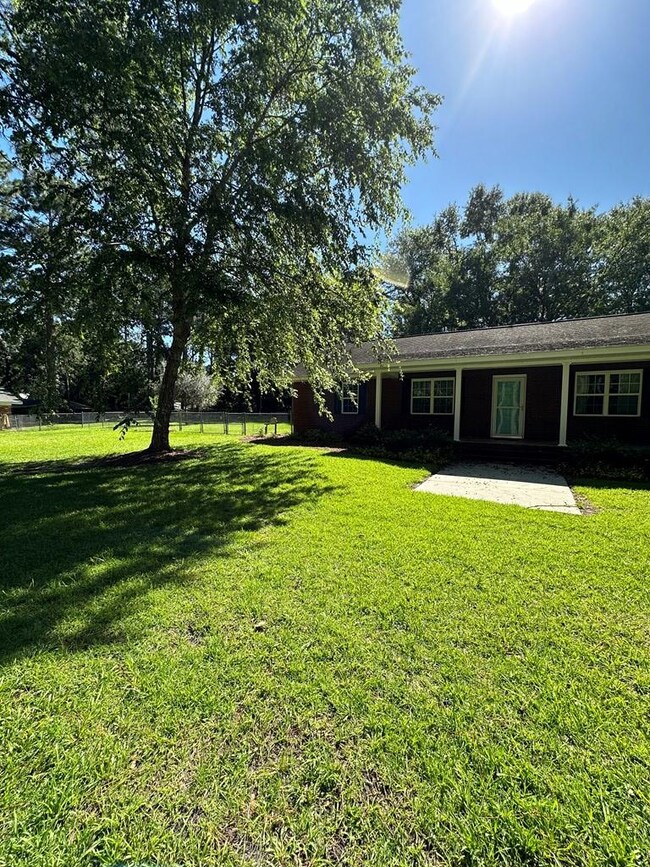 149 Hummingbird Ln, Douglas, GA 31533 - photo 5