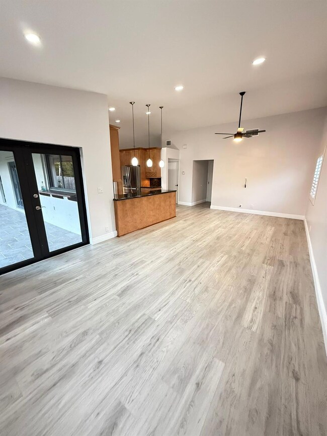 14911 Castlegate Ave, Davie, FL 33331 - photo 4