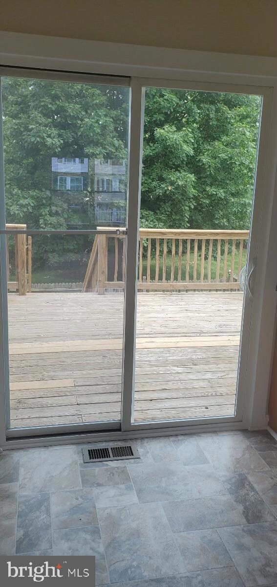 6812 Hawthorne St, Hyattsville, MD 20785 - photo 6