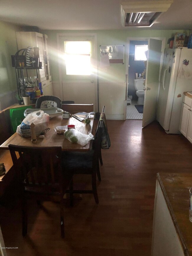 15 Spring St, Hanover Township, PA 18706 - photo 5