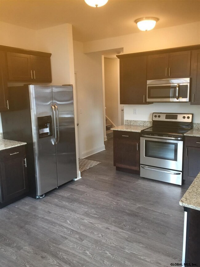 40 Reutter Dr, Selkirk, NY 12158 - photo 7