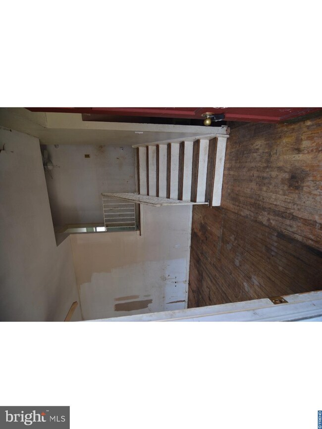 1123 Laurel Rd, Beverly, NJ 08010 - photo 2