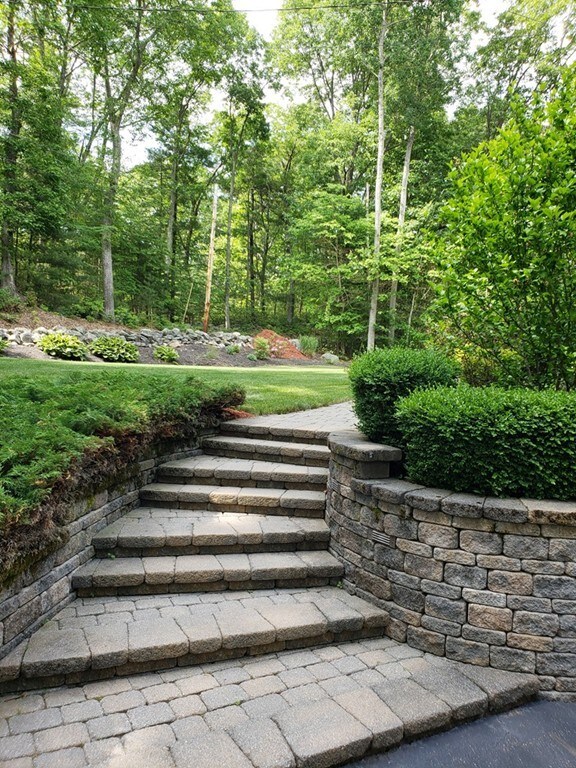 77 Borkum Rd, Spencer, MA 01562 - photo 3