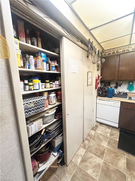 2823 N Ohenry Blvd unit C, Greensboro, NC 27405 - photo 6