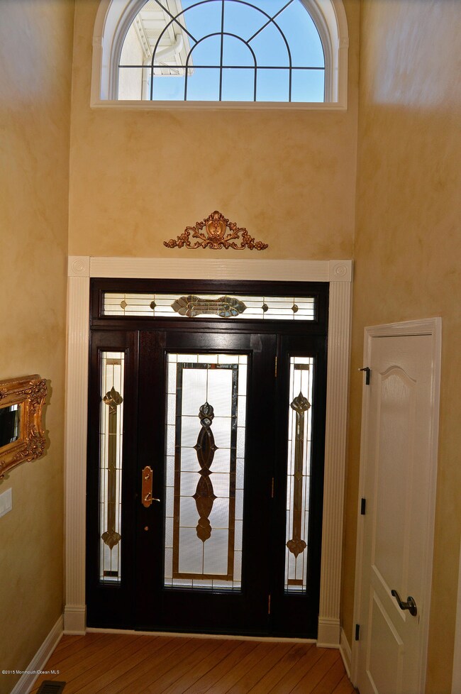 19 W Parsonage Way, Manalapan, NJ 07726 - photo 5