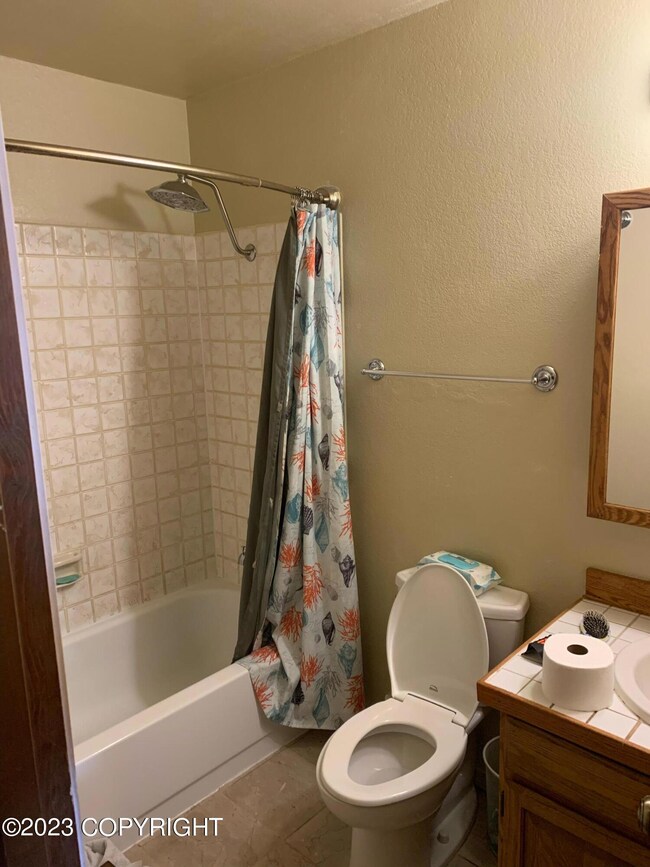 8071 Fairwood Cir, Anchorage, AK 99518 - photo 7