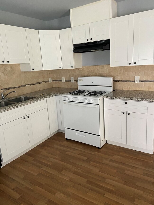 8427 Bondale St, Houston, TX 77040 - photo 5