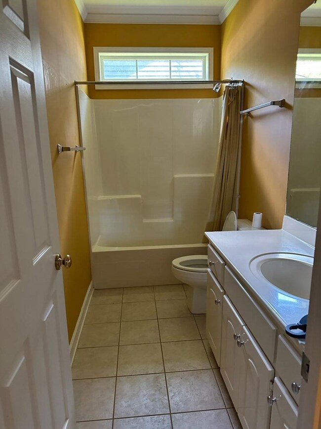 425 Orchard Cir, Dothan, AL 36305 - photo 6