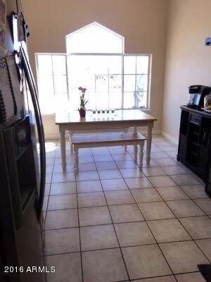 nice roomy kitchen