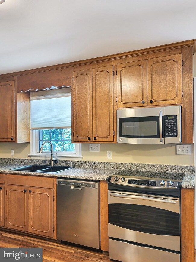 655 Ridgemont Rd, Earlysville, VA 22936 - photo 7