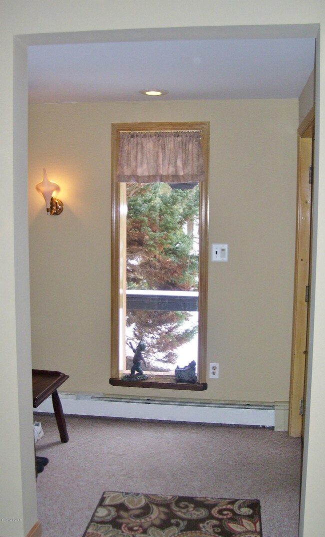 9 6th St, Hawley, PA 18428 - photo 4