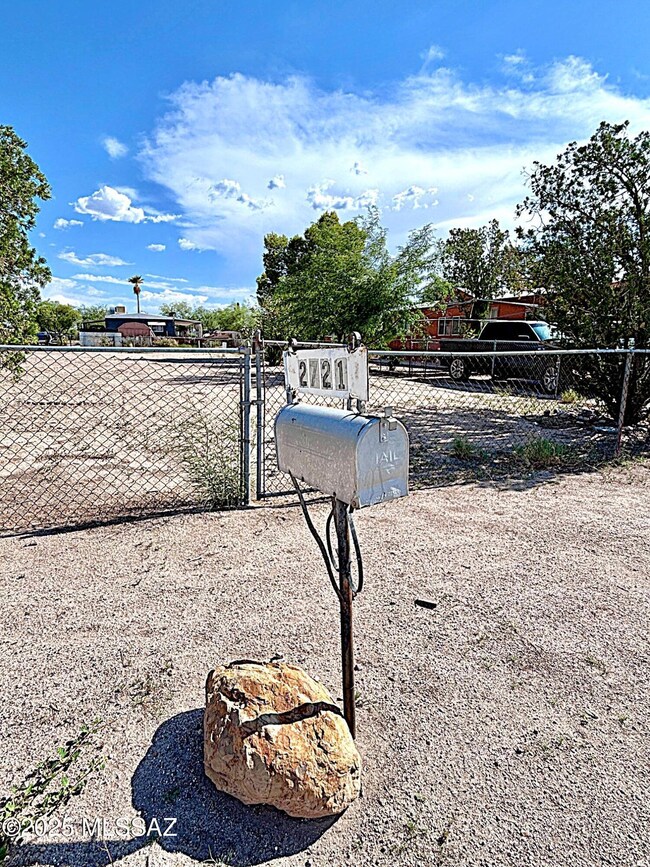 2721 W Curtis Rd unit 43, Tucson, AZ 85705 - photo 4