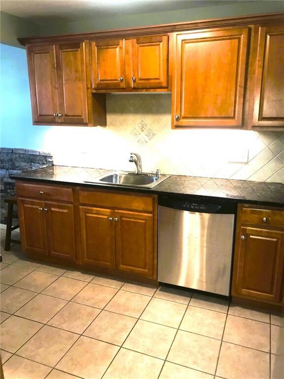 400 New River Rd unit 602, Manville, RI 02838 - photo 5