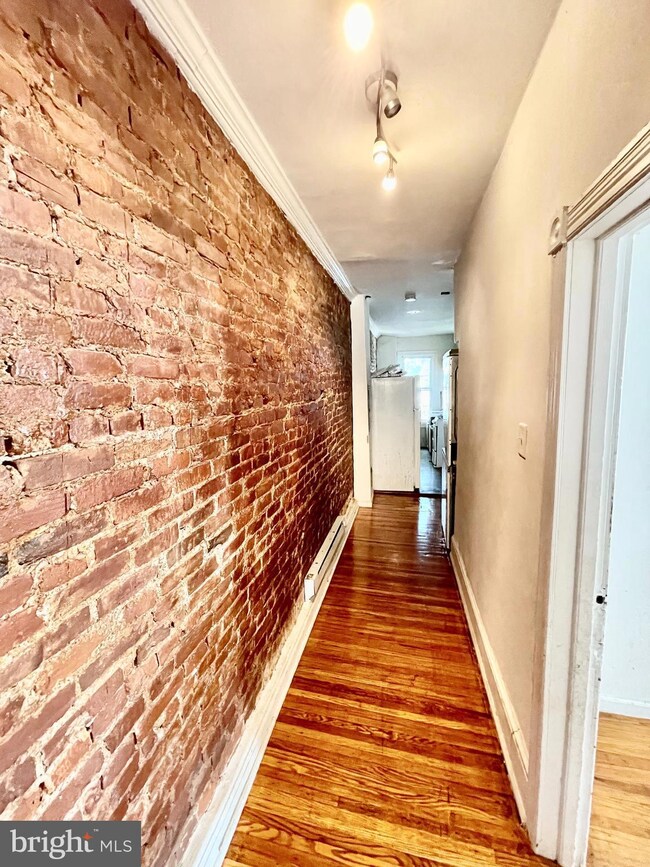 433 W Hansberry St unit 2, Philadelphia, PA 19144 - photo 4