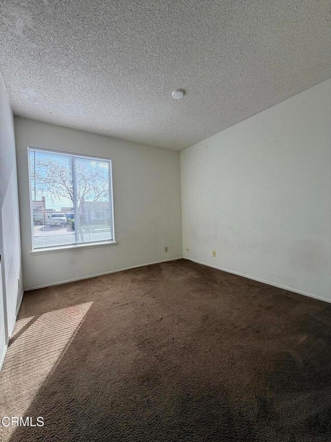 1464 Ebb Ct, Oxnard, CA 93035 - photo 7