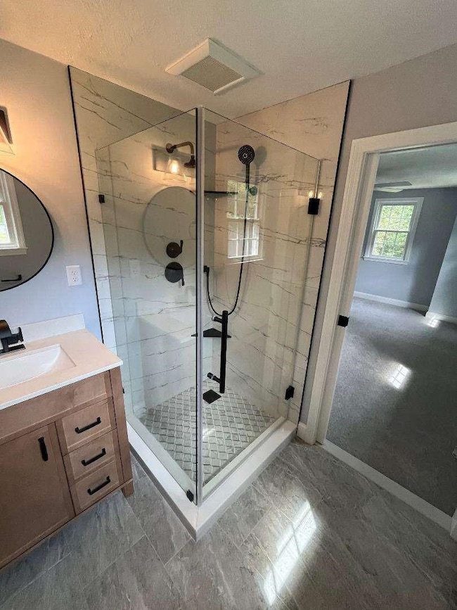 7 Oakwood St, Windham, NH 03087 - photo 4