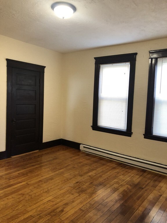 101 Arthur St, Worcester, MA 01604 - photo 6