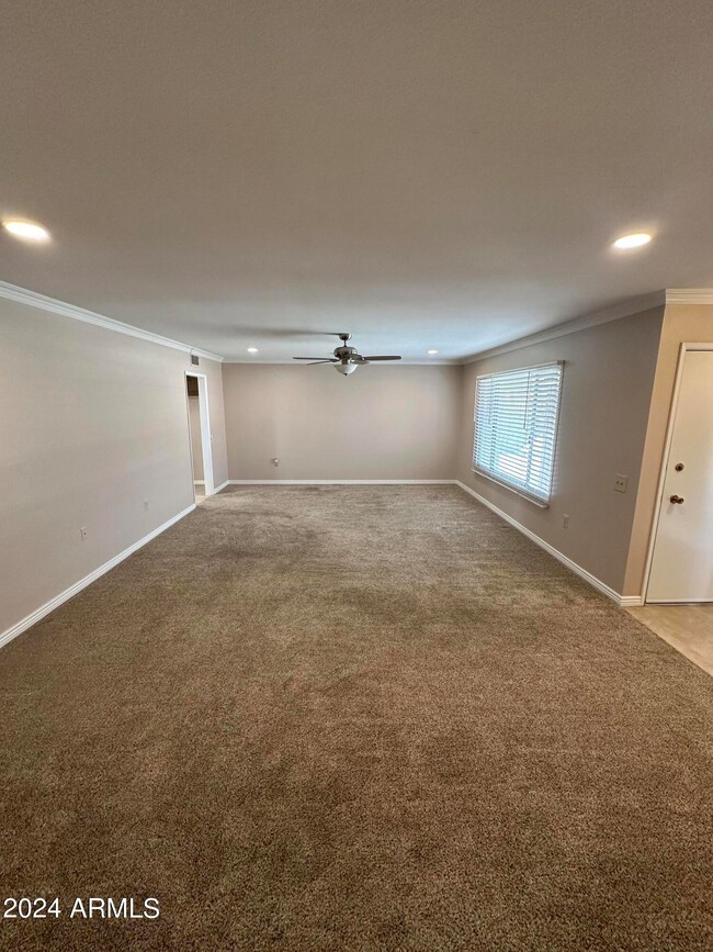 9707 W Wrangler Dr, Sun City, AZ 85373 - photo 7