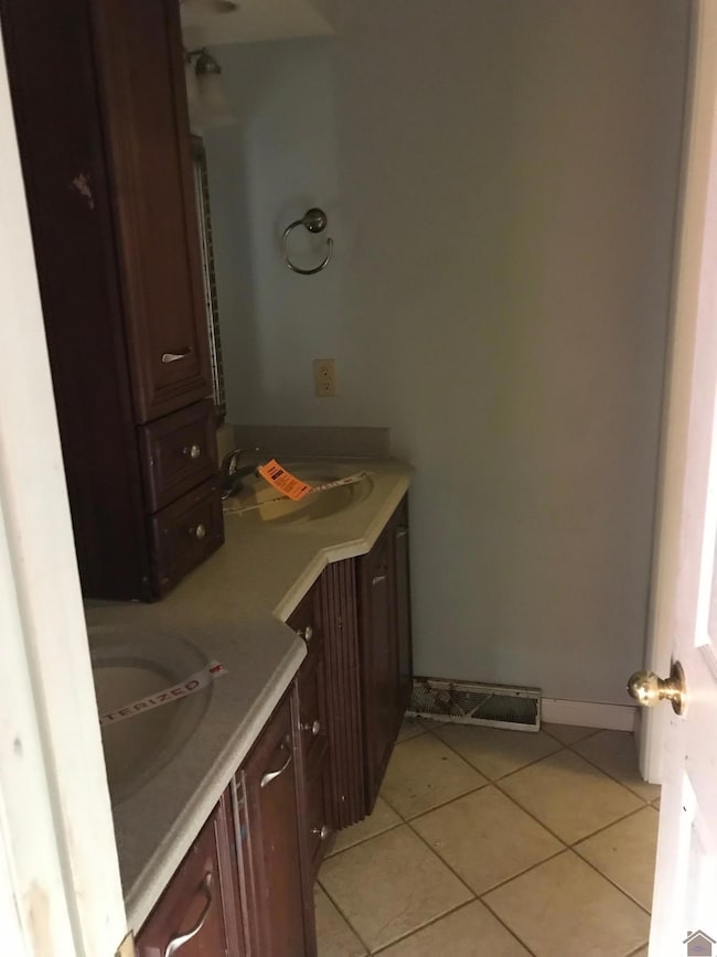 15 Camelot Dr, Calvert City, KY 42029 - photo 7