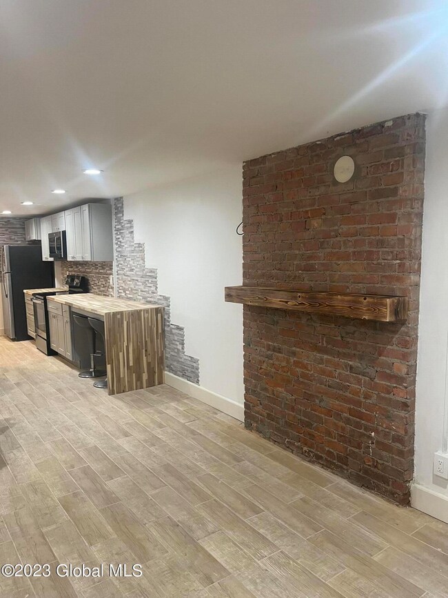 167 Lancaster St, Albany, NY 12210 - photo 4