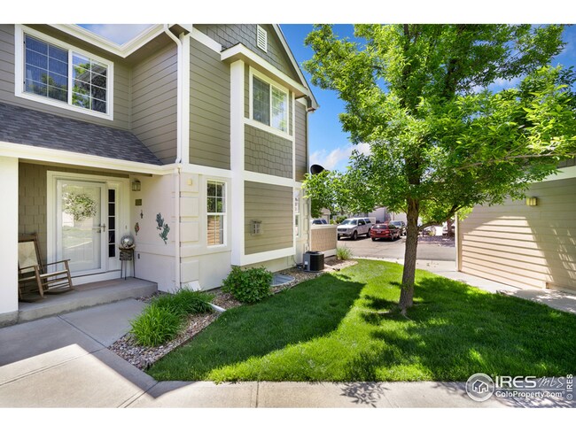 2027 Tonopas Court #101