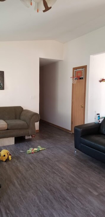 35 Jefferson Ave, Waukegan, IL 60085 - photo 2