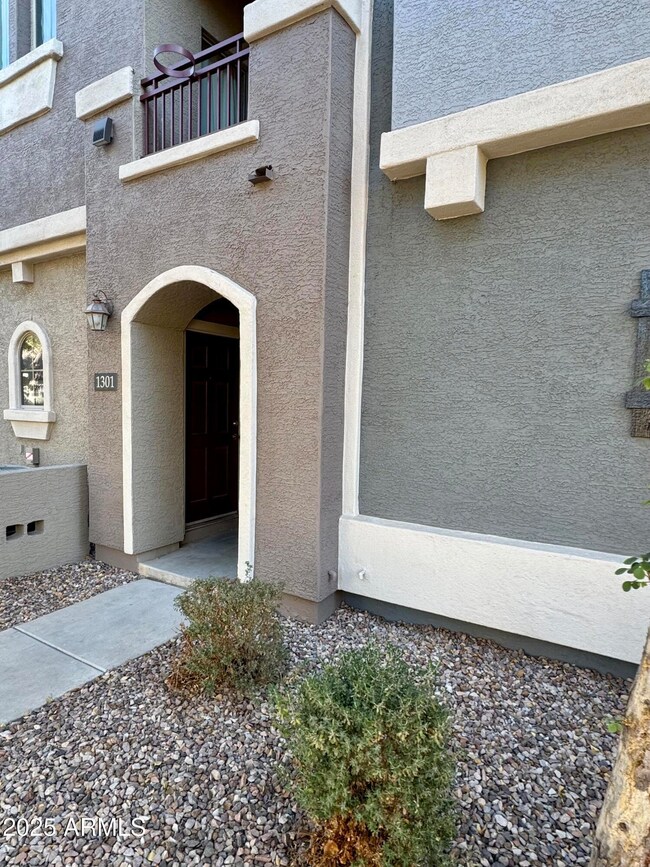 Front Grassy Entry