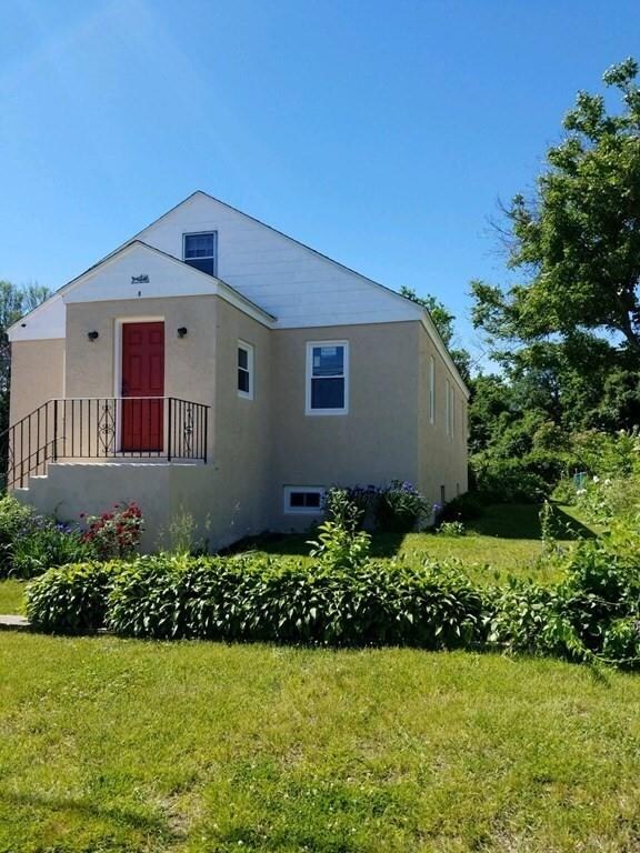 8 Solferino St, Worcester, MA 01604 - photo 2