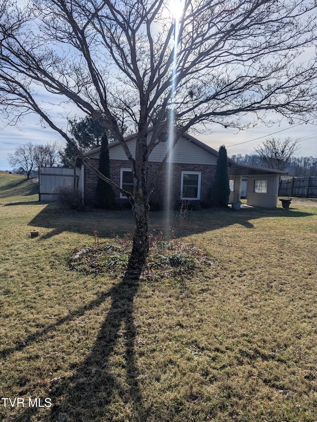 12338 Reedy Creek Rd, Bristol, VA 24202 - photo 6