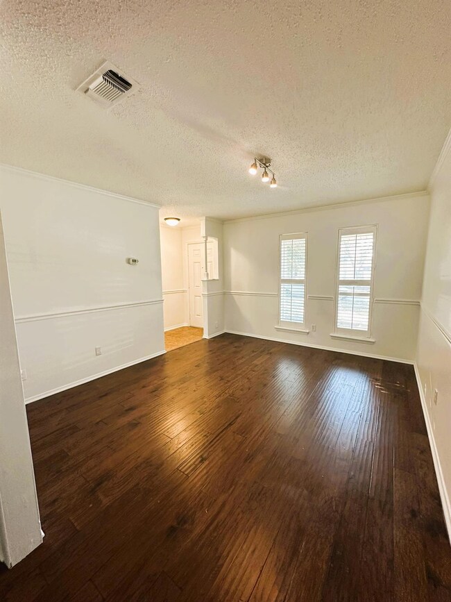 2009 Charleston Dr, Bedford, TX 76022 - photo 6