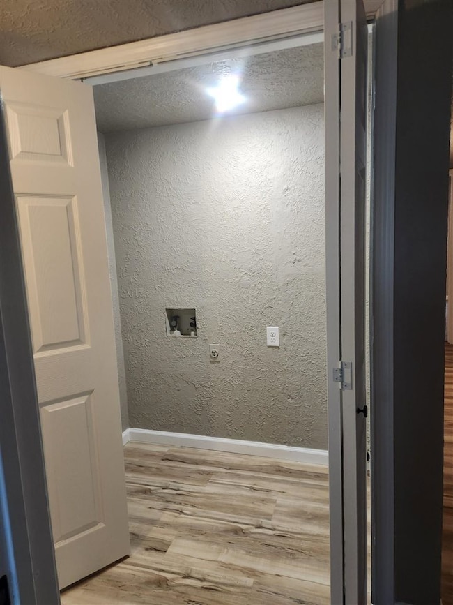 624 E Main St, Geronimo, OK 73543 - photo 4