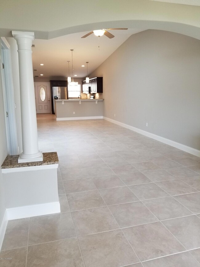 hawks Coved living area1