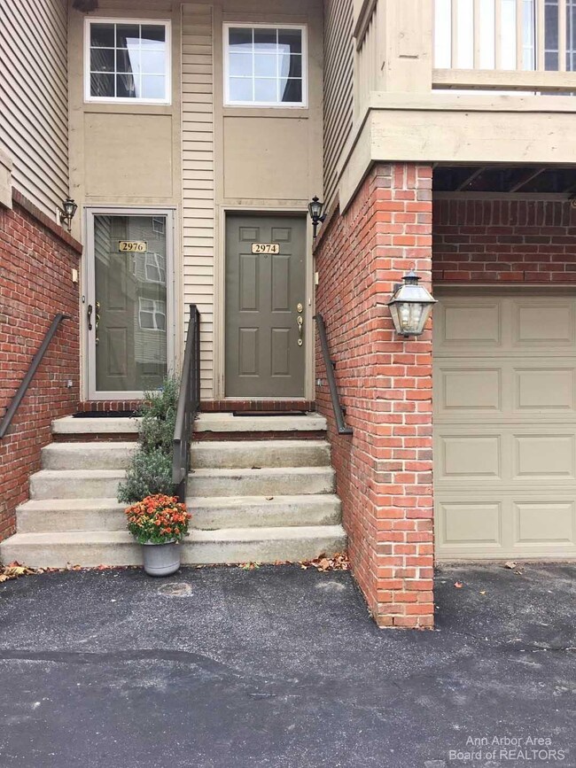 2974 Barclay Way unit 204, Ann Arbor, MI 48105 - photo 2