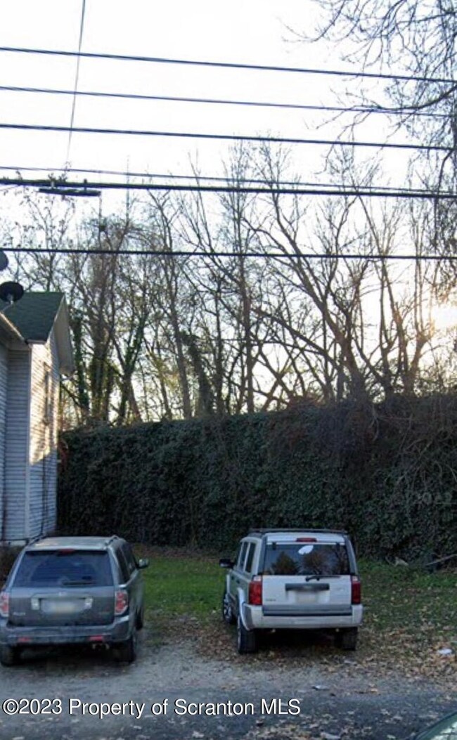 521 Luzerne St, Scranton, PA 18504 - photo 3