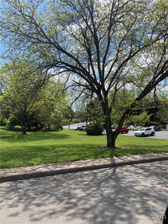 1590 Alta Dr unit 21, Whitehall, PA 18052 - photo 3