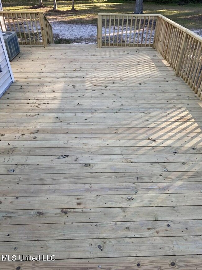 212 S Steele Ave, Picayune, MS 39466 - photo 7