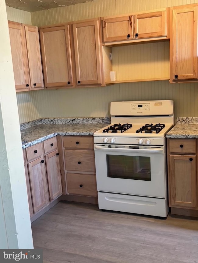 914 Burnside Rd, Sharon Hill, PA 19079 - photo 5