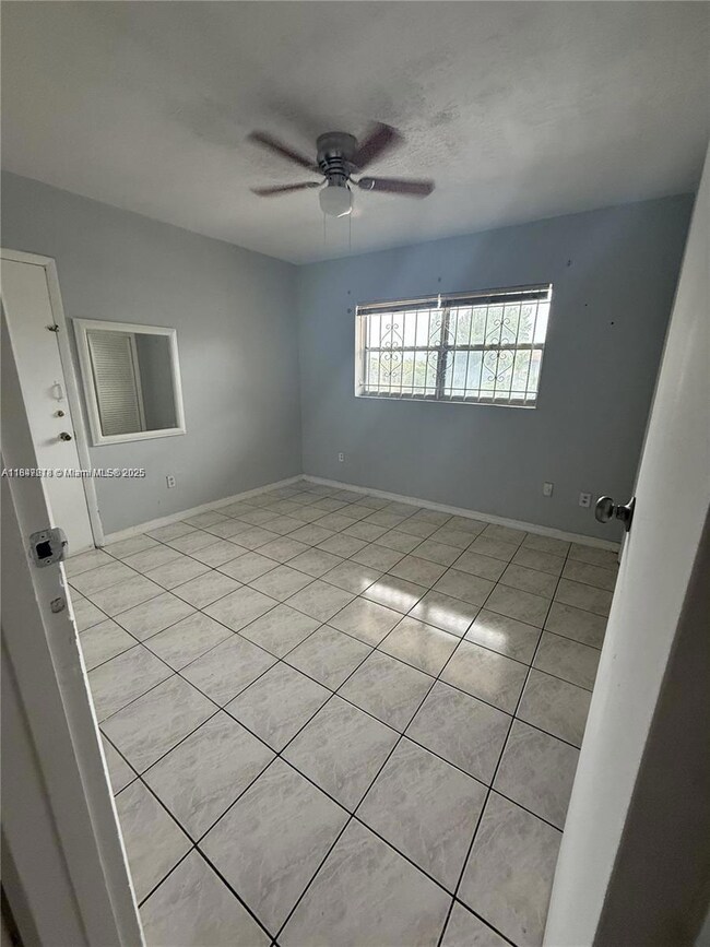 Dadeland Park Condo unit 314, Miami, FL 33143 - photo 6