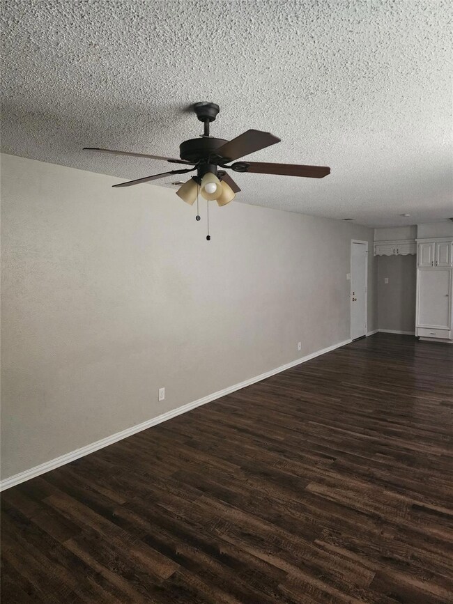 8009 Clark St, North Richland Hills, TX 76180 - photo 2